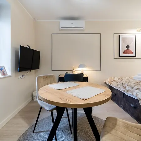 Grunwald Raszynska By Bookinghost Lägenhet