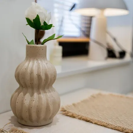 Grunwald Raszynska By Bookinghost Lägenhet *