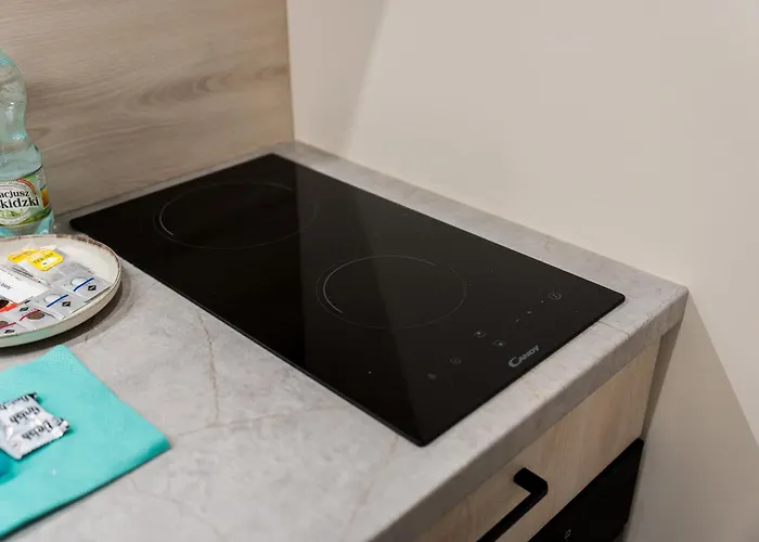 Grunwald Raszynska By Bookinghost * Poznań