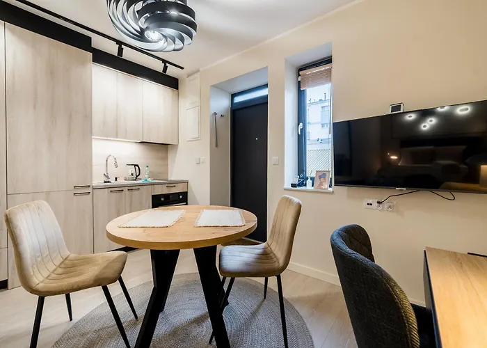 Lägenhet Grunwald Raszynska By Bookinghost Poznań