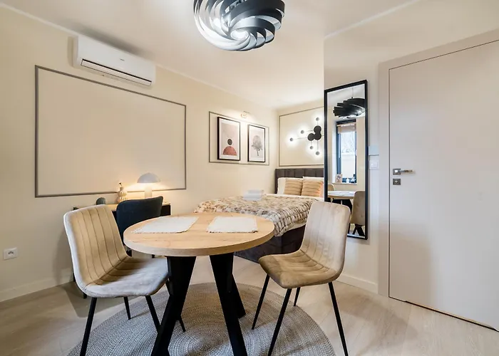 Grunwald Raszynska By Bookinghost 아파트 포즈난