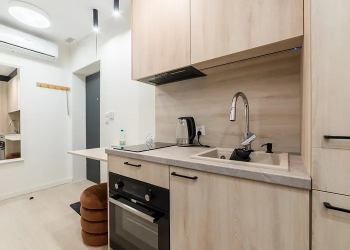 Grunwald Raszynska By Bookinghost Lägenhet *