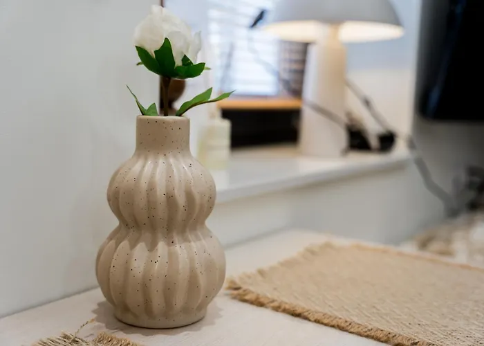 Grunwald Raszynska By Bookinghost 아파트 *