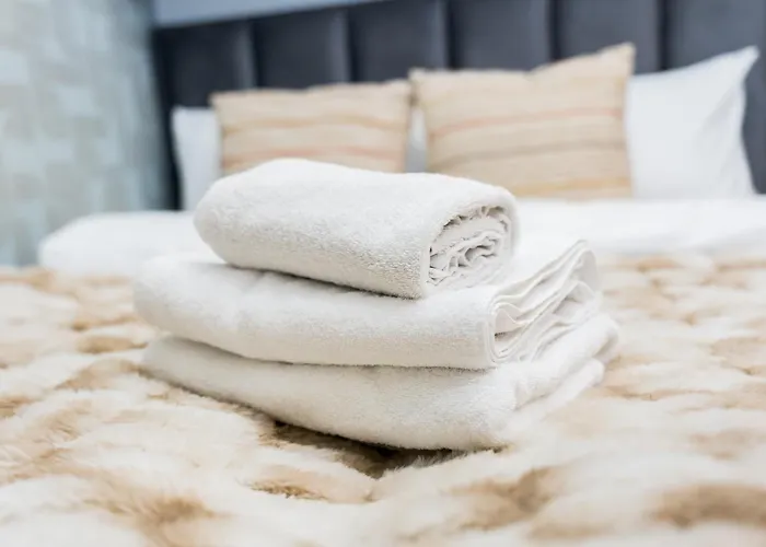 Grunwald Raszynska By Bookinghost 포즈난